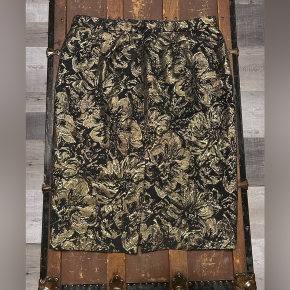 Calvin Klein gold floral embossed pencil skirt size 10 - Picture 5 of 6